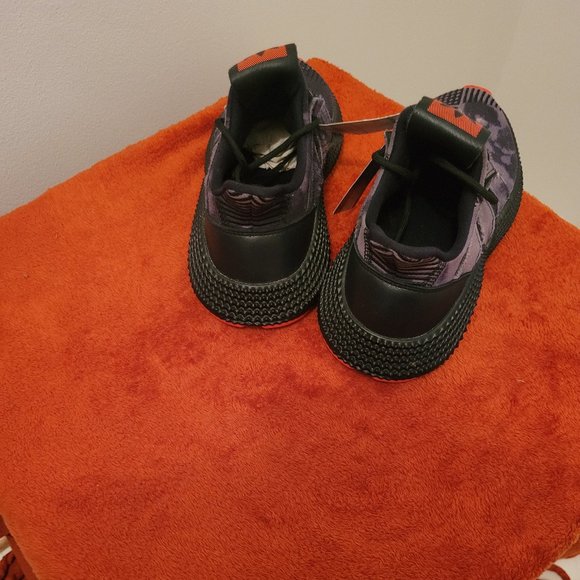New without Box!    Adidas Prophere Bleached Black Shoes - Picture 4 of 7